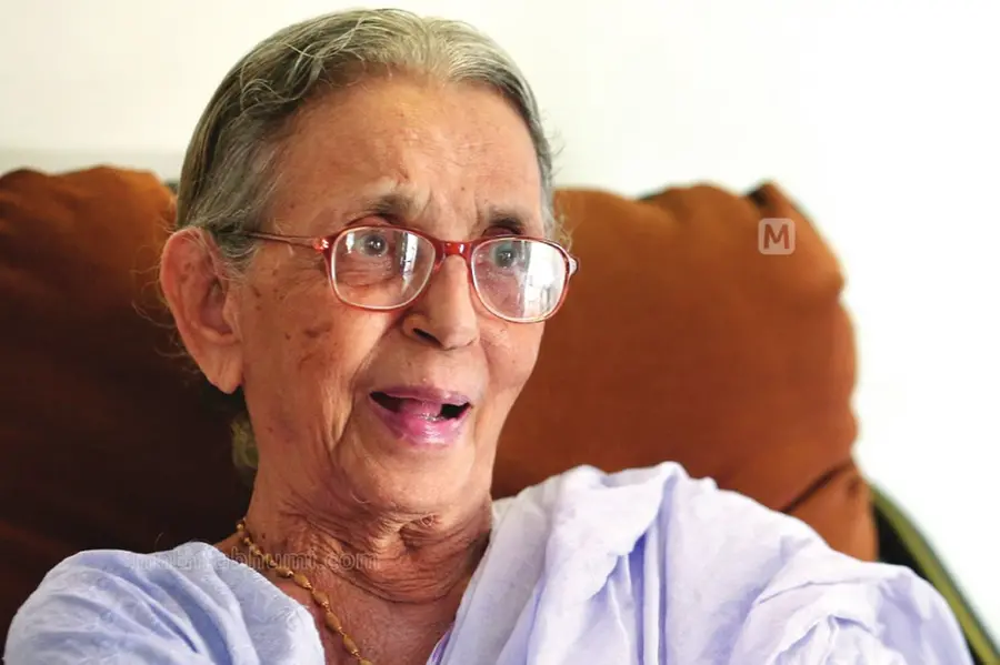 സുമംഗലയുടെ പുസ്തകങ്ങള്ക്ക് പ്രത്യേക വിലക്കിഴിവ്