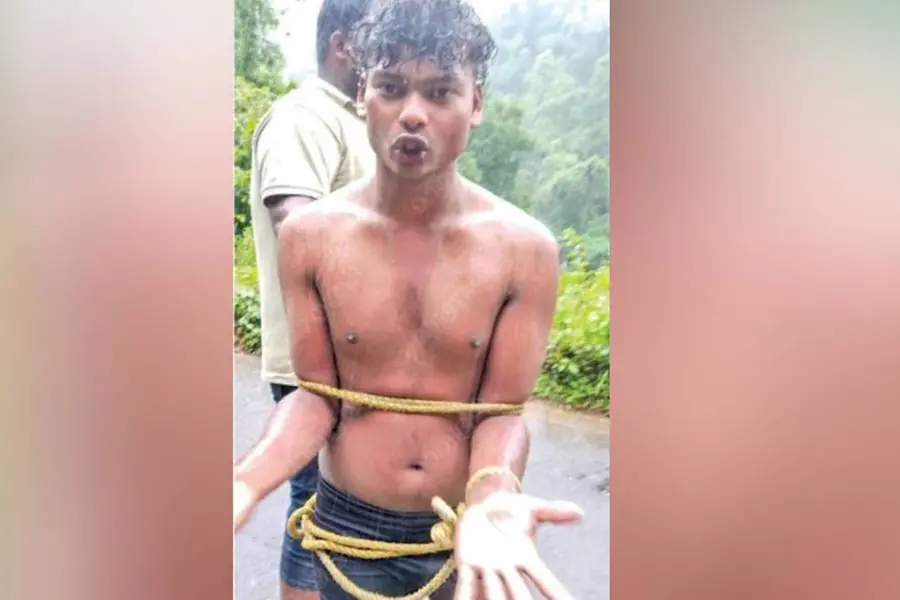 കെട്ടിയിട്ട് മര്‍ദിച്ചു, ചിത്രം പകര്‍ത്തി പ്രചരിപ്പിച്ചു; ആദിവാസി യുവാവ് നേരിട്ടത് കൊടുംക്രൂരത
