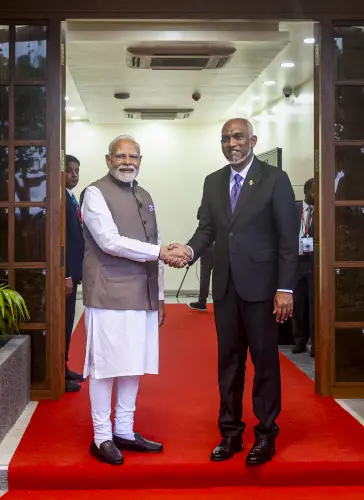നരേന്ദ്ര മോദിയും, മുഹമ്മദ് മുയിസ്സുവും | Photo : PTI
