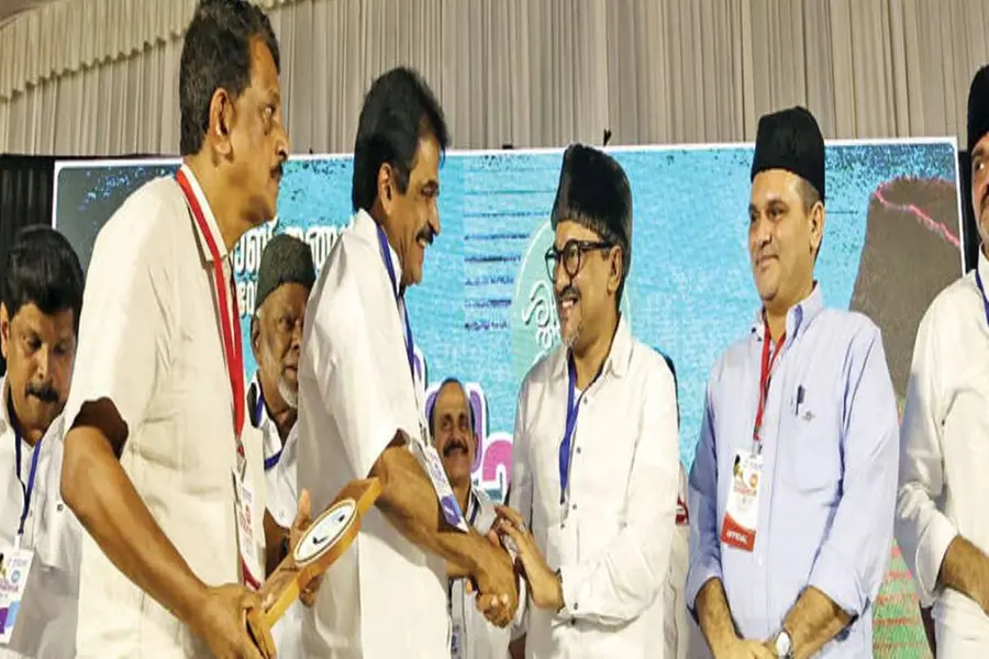 പാണക്കാടിന്റെ വെളിച്ചം കേരളം അനുഭവിച്ച സത്യം- കെ.സി.വേണുഗോപാല്‍