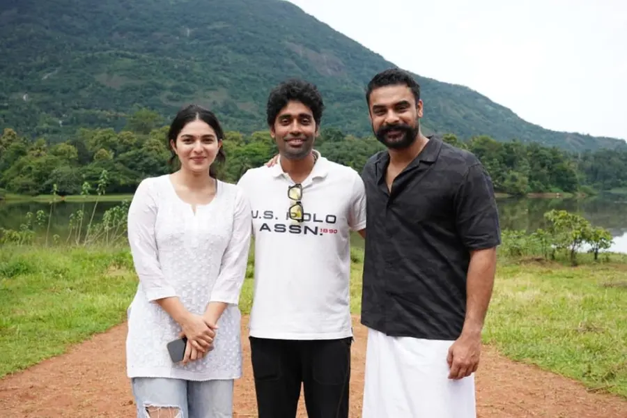 'പള്ളിച്ചട്ടമ്പി' ആകാൻ ടൊവിനോ തോമസ്; ഡിജോ ജോസ് ആൻ്റണി ചിത്രം ഷൂട്ടിങ് ആരംഭിച്ചു