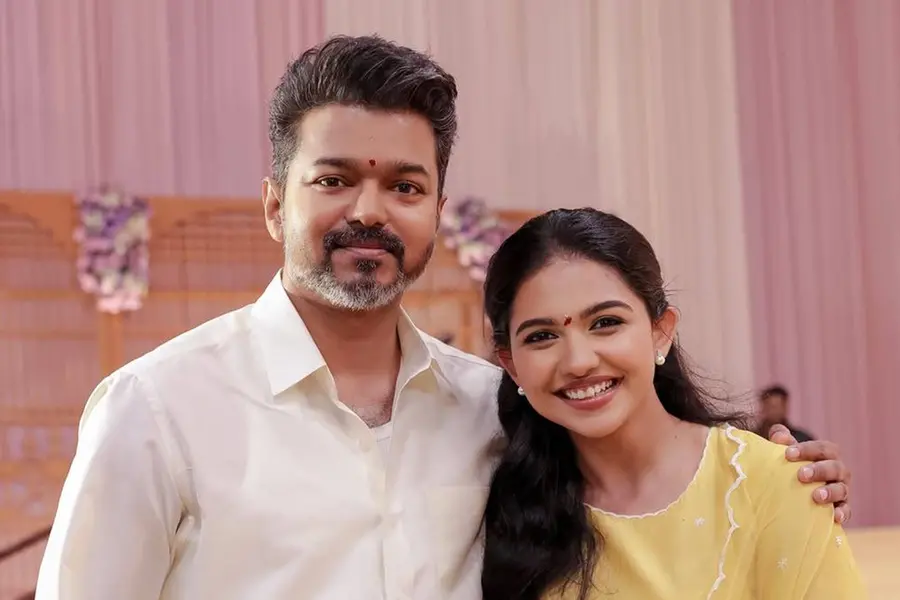 ഷൂട്ട് കഴിഞ്ഞപ്പോൾ വിജയ് വികാരാധീനനായി, 2026 തിരഞ്ഞെടുപ്പ് ഫലം പോലിരിക്കും ഭാവിയെന്ന് പറഞ്ഞു -മമിത