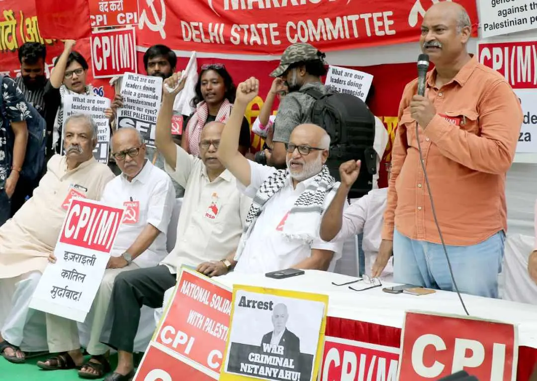 ഗാസയിലെ വംശഹത്യയില് ഇടതുപക്ഷ പാര്ട്ടികള് നടത്തിയ പ്രതിഷേധ ധര്ണ്ണയില് സിപിഎം ജനറല് സെക്രട്ടറി എം എ ബേബി പങ്കെടുക്കുന്നു |ഫോട്ടോ:പി.ജി.ഉണ്ണികൃഷ്ണന്
