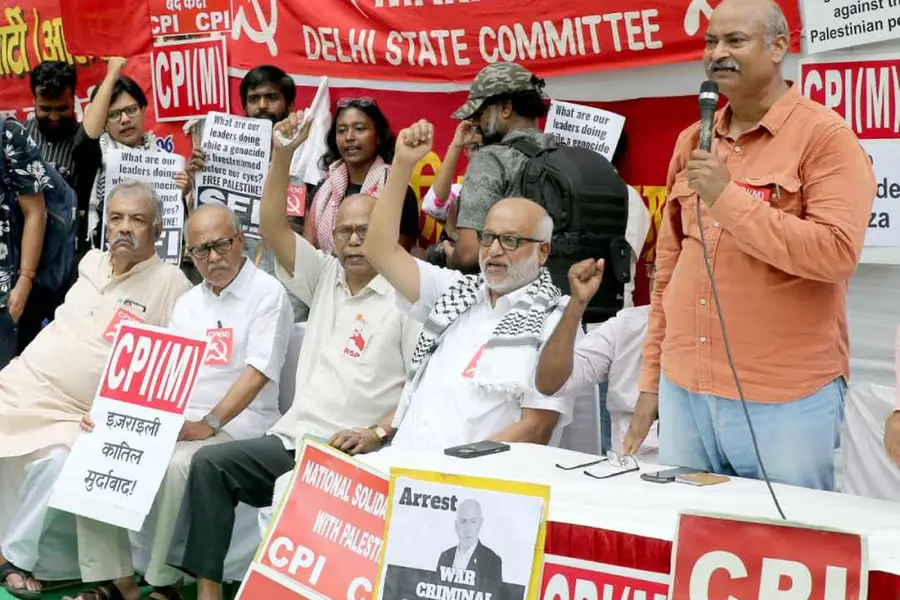 'ഗാസയിലെ വംശഹത്യ ഉടന് നിര്ത്തുക'; ഇടത് പാര്ട്ടികള് പ്രതിഷേധ ധര്ണ്ണ നടത്തി