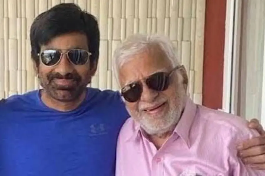 മകൻ താരമായശേഷവും ഫാർമസിസ്റ്റ് ജോലി തുടർന്ന അച്ഛൻ, രവി തേജയുടെ പിതാവ് രാജഗോപാൽ രാജു അന്തരിച്ചു