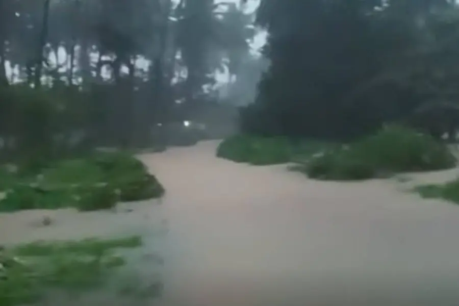 ആറളം വനമേഖലയില് ഉരുള്പൊട്ടിയതായി സംശയം; 30 കുടുംബങ്ങളെ മാറ്റിപ്പാര്പ്പിച്ചു