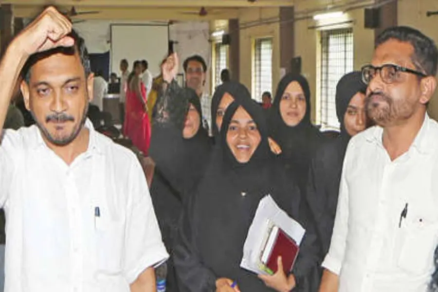 CPM അംഗങ്ങളും SDPI-യും വോട്ടെടുപ്പ് ബഹിഷ്കരിച്ചു; കുമ്പളയില് BJP അവിശ്വാസപ്രമേയം പരാജയപ്പെട്ടു