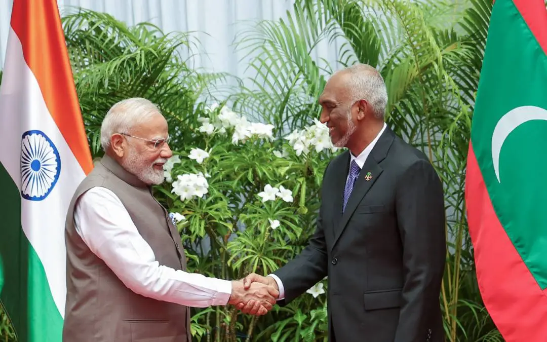 PM Modi meets Maldives President Mohamed Muizzu