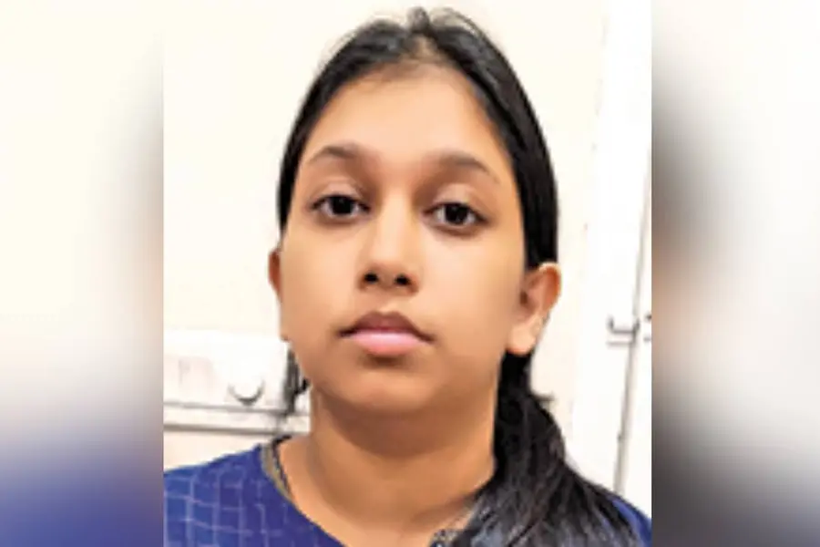 കൊച്ചിയില് ഫ്ളാറ്റുകൾ വാടകയ്ക്കെടുത്ത് ഒഎൽഎക്സിൽ വിൽക്കാനിടും, വൻ തട്ടിപ്പ്; യുവതി പിടിയിൽ