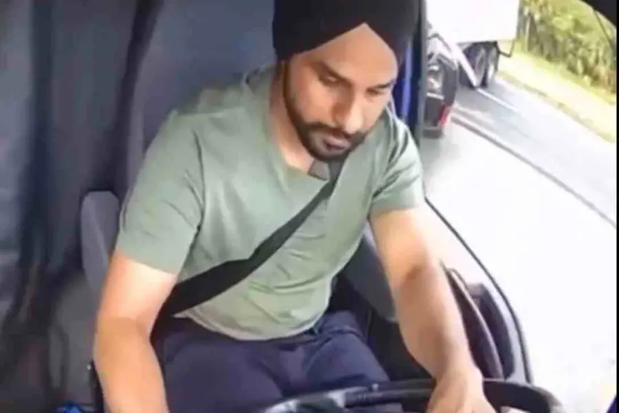 ഇന്ത്യക്കാരന് വരുത്തിയ 'യൂ ടേണ്' അപകടം, ട്രംപ് ഭരണകൂടവും കാലിഫോര്ണിയ ഗവര്ണറും തമ്മില് പോര്