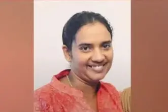 പലിശക്കാരുടെ ഭീഷണി; പറവൂരിൽ വീട്ടമ്മ പുഴയിൽചാടി ജീവനൊടുക്കി,റിട്ട.പോലീസുകാരനും ഭാര്യക്കുമെതിരേ പരാതി