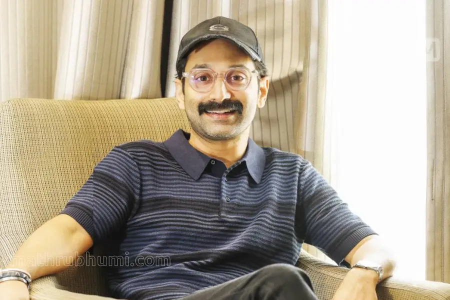 എന്തുകൊണ്ട് ബാഴ്സലോണ, ഊബര് ഡ്രൈവറാവുന്നത് കൊച്ചിയില് ആയിക്കൂടേ?; ഫഹദിന്റെ മറുപടി