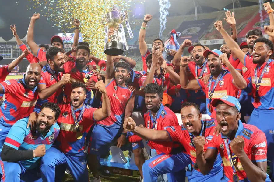 പൊളിച്ചടുക്കണം, കിരീടം നിലനിര്ത്തണം; കൂടുതല് കരുത്തോടെ കൊല്ലം സെയ്ലേഴ്സ്