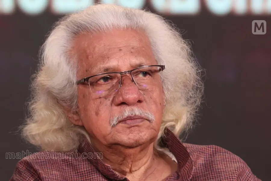 'KR നാരായണൻ ഫിലിം ഇൻസ്റ്റിറ്റ്യൂട്ടിനെ വൃത്തികെട്ട സമരം തകർത്തു, കോൺക്ലേവ് റിപ്പോർട്ടുണ്ടാക്കാനാണോ?'