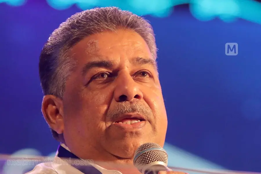 സിനിമാക്കഥ മനഃസാക്ഷിക്ക് നിരക്കണം, റിവ്യൂബോംബിങ്ങിന് തടയിടും; സർക്കാർ