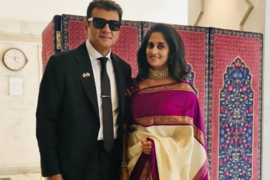 അഭിനയരംഗത്ത് 33 വര്ഷം, അജിത്തിന് ആശംസയേകി കുറിപ്പ് പങ്കുവെച്ച് ശാലിനി