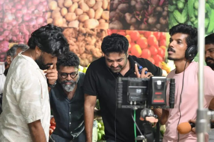 ഹിറ്റ് പടങ്ങളുടെ അമരക്കാര് 'തലവര'യുമായി എത്തുന്നു; ചിത്രം ഓഗസ്റ്റ് 15-ന് തിയേറ്ററുകളില്