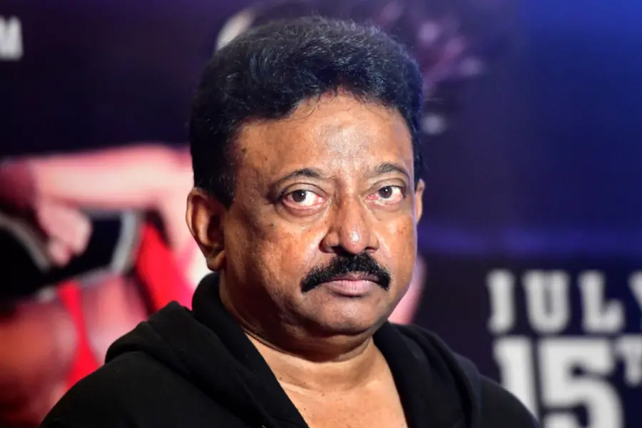 'അവർക്ക് ഡോഗ് ബൈറ്റ് എന്നാല് ലവ് ബൈറ്റ് പോലെ'; നായപ്രേമികളെ വിടാതെ രാം ഗോപാല് വര്മ