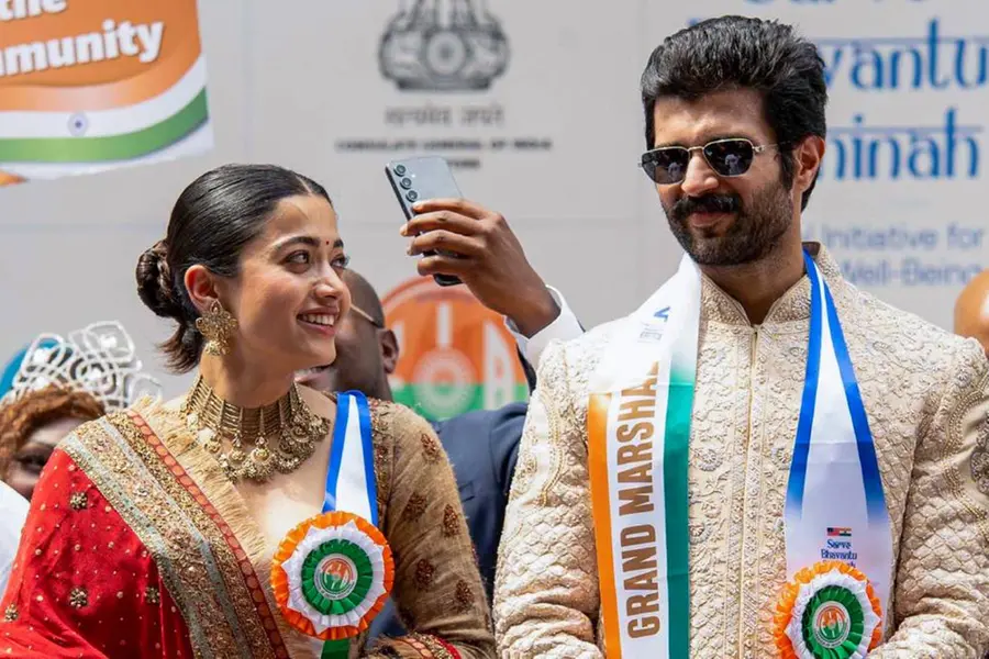 ഫാൻ മീറ്റിനിടെ രശ്മികയെ ചെല്ലപ്പേര് വിളിച്ച് വിജയ് ദേവരകൊണ്ട, ക്യൂട്ട് എന്ന് ആരാധകർ; വീഡിയോ വൈറൽ