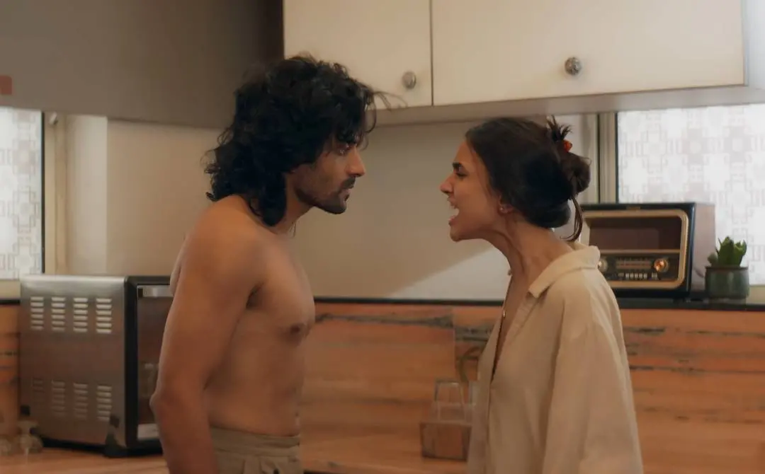 റെസ്റ്റ് ഓഫ് ദ ഡേയ്സ് എന്ന ആൽബത്തിൽനിന്ന് | സ്ക്രീൻഗ്രാബ്