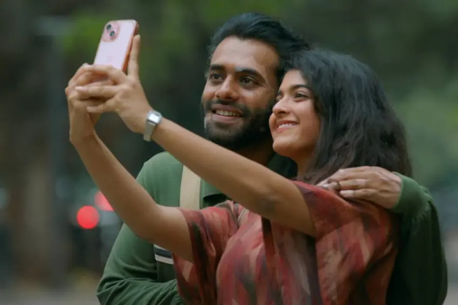 'ഇലകൊഴിയേ തണലായ് അരികേ അണയും.' പ്രണയത്തിന്റെ മധുരമായി 'തലവര'യിലെ പാട്ട് പുറത്തിറങ്ങി