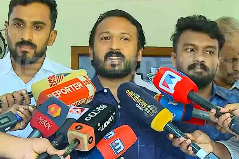 'പാര്‍ട്ടി പ്രവര്‍ത്തകരോട് ക്ഷമ ചോദിക്കുന്നു' ചോദ്യങ്ങള്‍ക്ക് ഉത്തരമുണ്ടെന്ന് രാഹുൽ, പക്ഷേ പറഞ്ഞില്ല