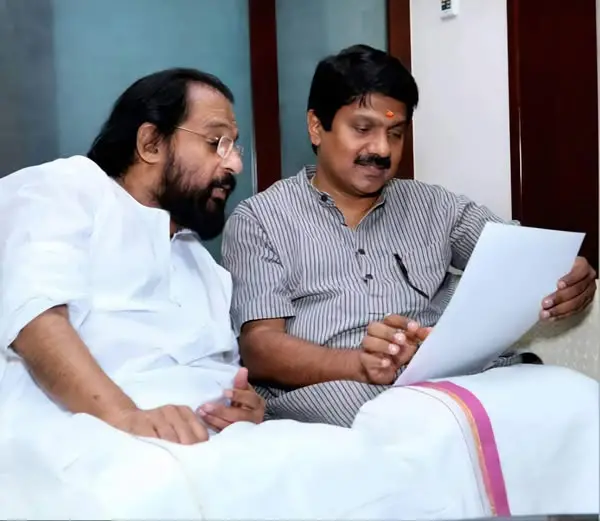 കെ.ജെ. യേശുദാസിനൊപ്പം ജി. വേണുഗോപാൽ | Photo: Facebook:G Venugopal