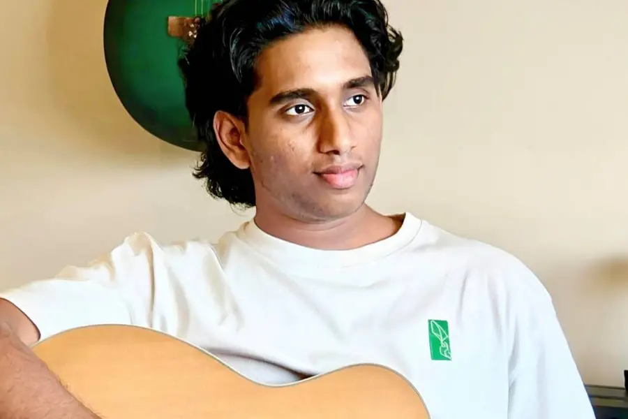കൗമാരത്തിൽ സംഗീതം പ്രൊഫഷനാക്കിയ പ്രണവ്; ഇനി ലക്ഷ്യം ലോക വേദികൾ