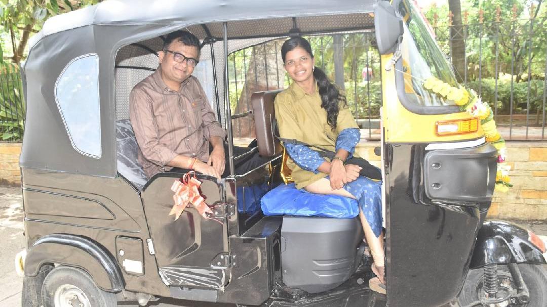 ഭര്‍ത്താവിന് ക്യാന്‍സറായതോടെ കാക്കിയണിഞ്ഞു, ആ ഓട്ടം വഴിത്തിരിവായി ...