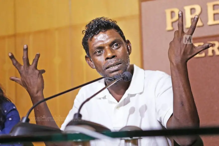 അധിക്ഷേപമല്ല, ആധുനിക കവിതയെന്ന് പോലീസിനോട് വിനായകന്; ചോദ്യം ചെയ്യലിന് ഹാജരായി