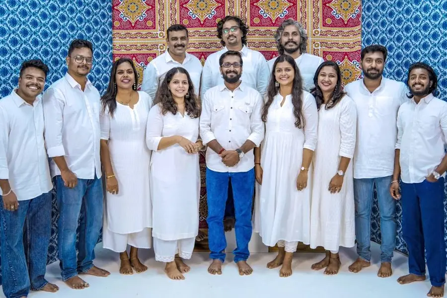 ഇന്ത്യന് സൈന്യത്തിന്റെ ധീരതയ്ക്കുള്ള ആദരവുമായി 'ദേവദൂതര്- ദി സിങ്ങിങ് കലക്ടീവ്'
