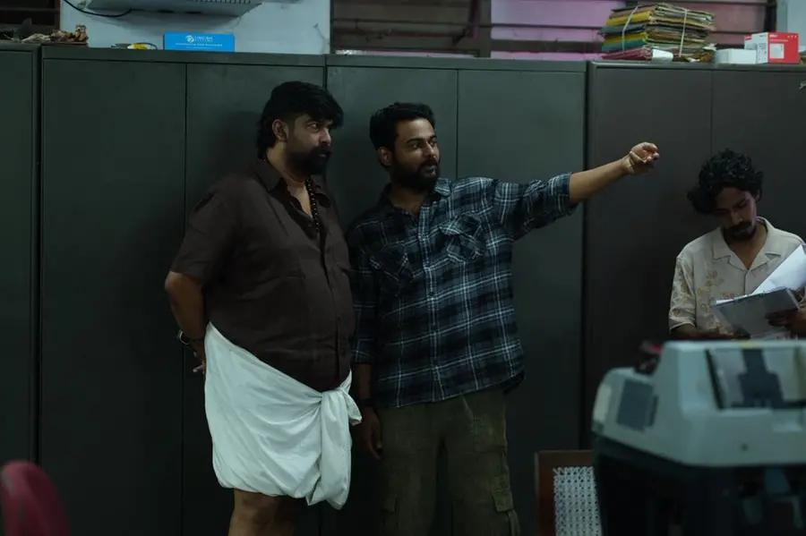 ഉർവശിയും ജോജുവും ഐശ്വര്യ ലക്ഷ്മിയും ഒന്നിക്കുന്ന 'ആശ'; ചിത്രീകരണത്തിന് തുടക്കം