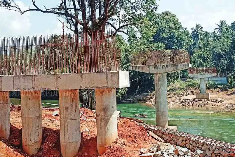 പാലം നിര്മ്മാണ പ്രവൃത്തി; സാങ്കേതിക നടപടിക്രമങ്ങളില് മാറ്റംവരുത്തുന്നത് പഠിക്കാന് സമിതി