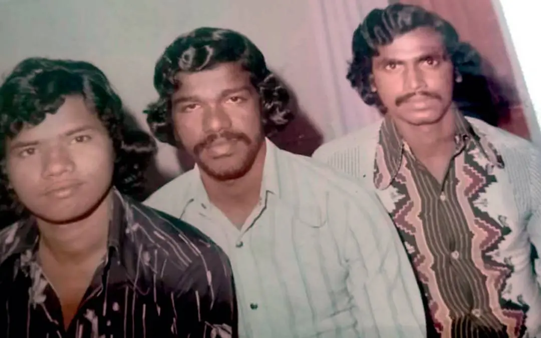 സെയ്ദ്, മോഹനൻപിള്ള (നടുവിൽ), ഖാദർ എന്നിവർ ഖത്തറിൽവെച്ചെടുത്ത ചിത്രം
