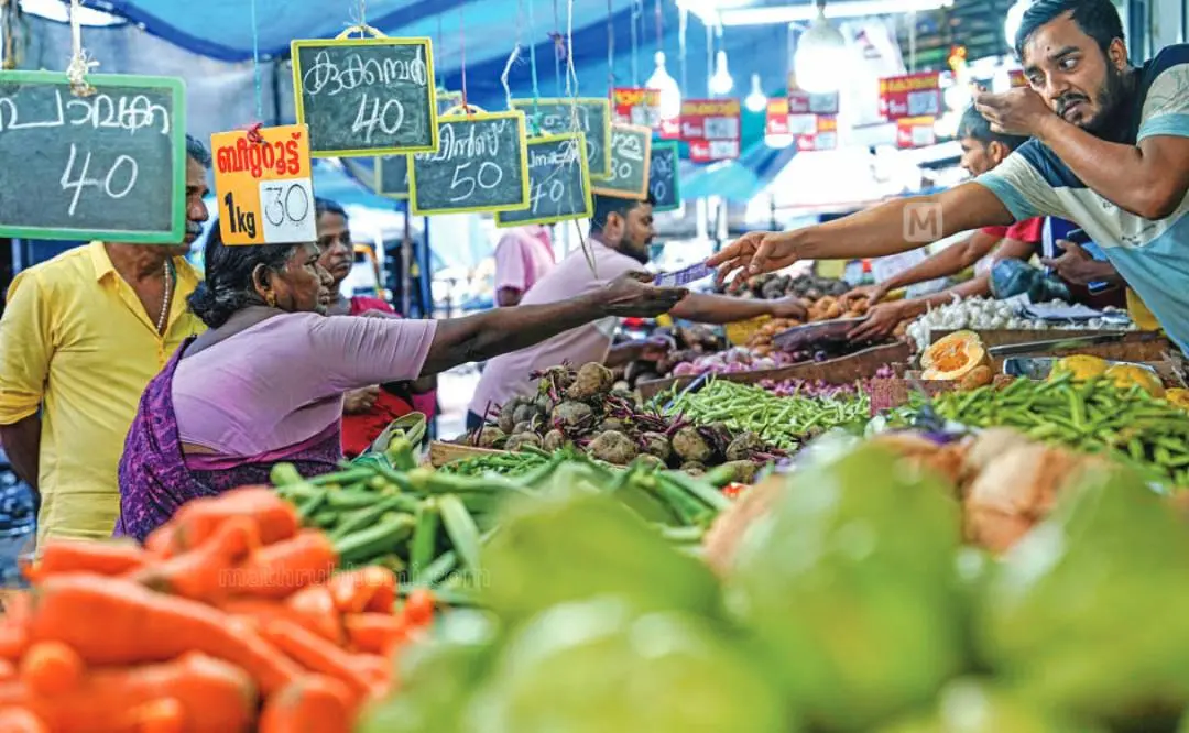 എറണാകുളം മാര്ക്കറ്റിലെ പച്ചക്കറി വില്പ്പന