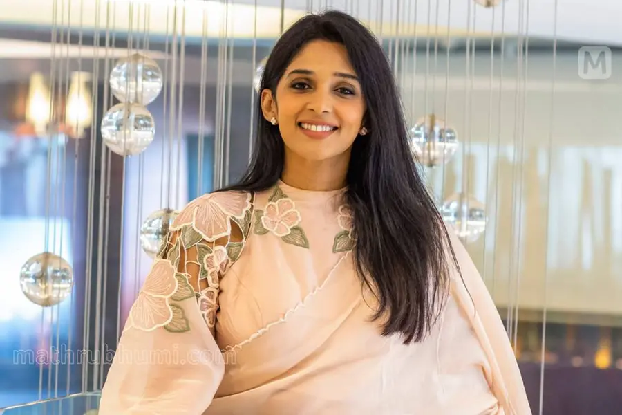 'അവളുടെ വിജയം അവരുടേതുകൂടി, ഇതിനേക്കാൾ കൂടുതൽ യോജിക്കാനാവില്ല'; 'ലോക'യുടെ വിജയത്തിൽ നൈല ഉഷ