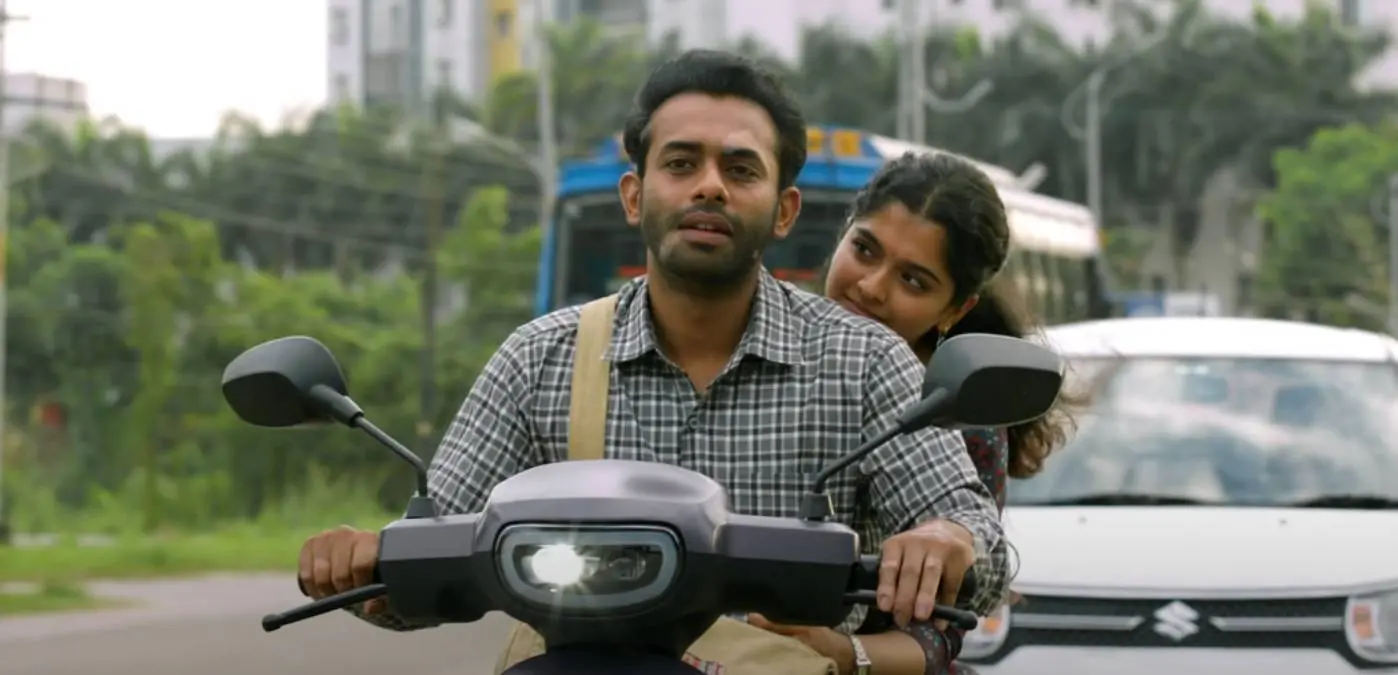 ഗാനരംഗത്തിൽ അർജുൻ അശോകനും രേവതി ശർമയും