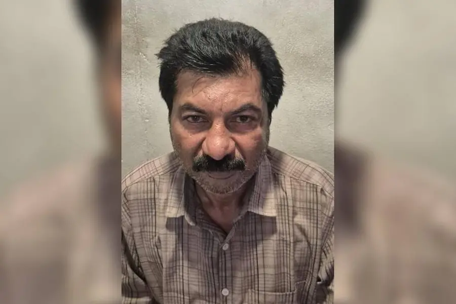 സെല്ലോടേപ്പ് ഉപയോഗിച്ച് ശരീരത്തിൽ ചേർത്ത് ഒട്ടിച്ച് കഞ്ചാവ് കടത്ത്; പ്രതി പിടിയിൽ