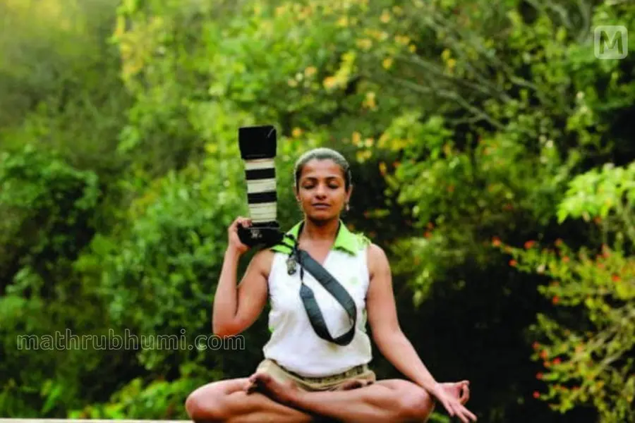 പൂച്ചക്കണ്ണും പേരും കണ്ടപ്പോൾ ഞെട്ടി, പ്രിയസുഹൃത്തിന്റെ ചരമവാർത്ത!