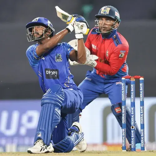 കൊച്ചിയോട് ആറ് വിക്കറ്റിന്റെ തോല്‍വി; ആലപ്പിയുമായുള്ള അവസാന മത്സരം കൊല്ലത്തിന് നിര്‍ണായകം