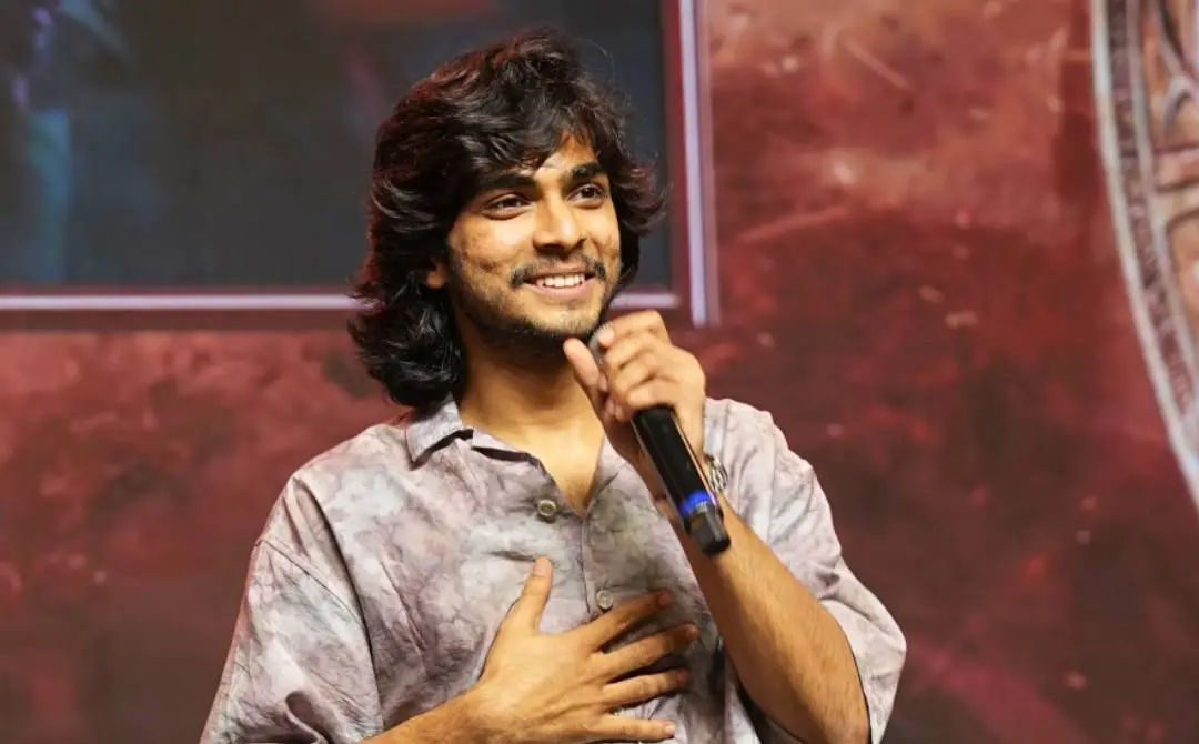 ലോക വിജയാഘോഷത്തിൽ നസ്ലിൻ സംസാരിക്കുന്നു | ഫോട്ടോ: അറേഞ്ച്ഡ്