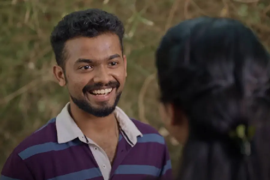 നെല്ലിക്കാംപൊയിലിൻ്റെ സ്നേഹവുമായി \"കാതൽ പൊൻമാൻ\"; മാത്യു തോമസ് നായകനാകുന്ന ചിത്രത്തിലെ ഗാനം പുറത്ത്
