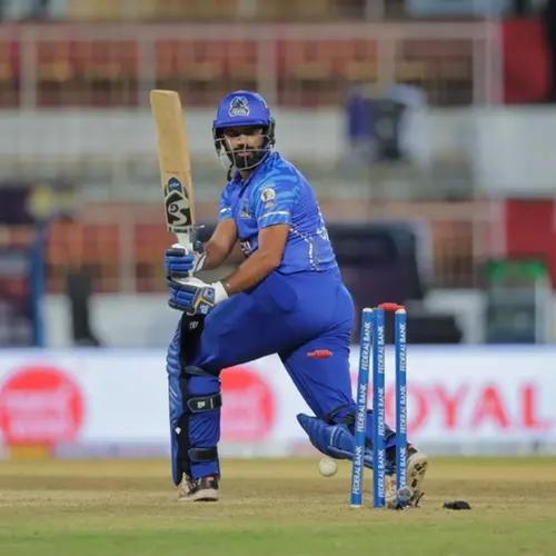 വെടിക്കെട്ട് ബാറ്റിങ്, അച്ചടക്കമുള്ള ബൗളിങ്; കന്നിക്കിരീടം സ്വപ്നംകാണുന്ന കൊച്ചിക്ക് കരുത്തായി ആഷിഖ്