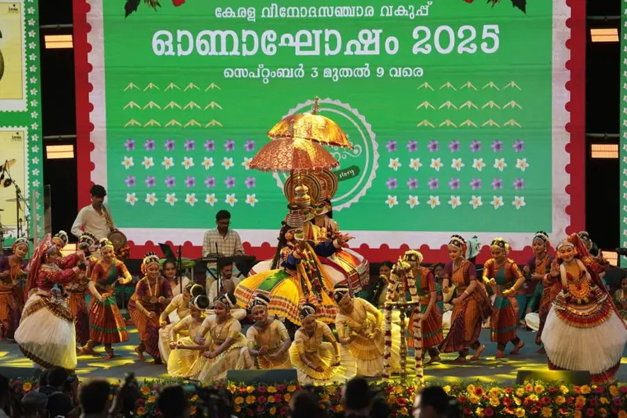 ഓണം വാരാഘോഷം: തിരുവനന്തപുരം നഗരത്തിൽ വിദ്യാഭ്യാസ സ്ഥാനങ്ങൾക്ക് ചൊവ്വാഴ്ച അവധി, ഗതാഗത നിയന്ത്രണം