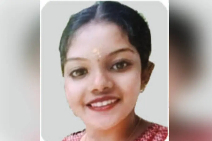 വീട്ടില്നിന്ന് കാണാതായ പത്താംക്ലാസ് വിദ്യാര്ഥിനിയെ കൃഷിയിടത്തില് മരിച്ചനിലയില് കണ്ടെത്തി