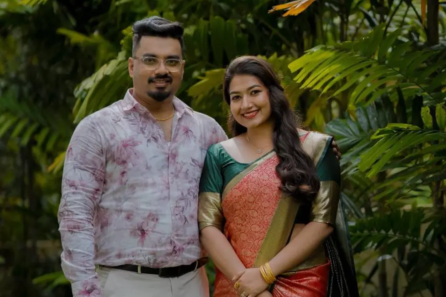 'മാതാപിതാക്കള് പിന്തുണച്ചു, അതൊരു സ്വപ്നമായിരുന്നു; വിവാഹത്തില് പങ്കെടുത്തത് 15 പേര് മാത്രം'