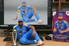 ഹേയ് ബനാനേ.. ഒരു പൂ തരാമോ?