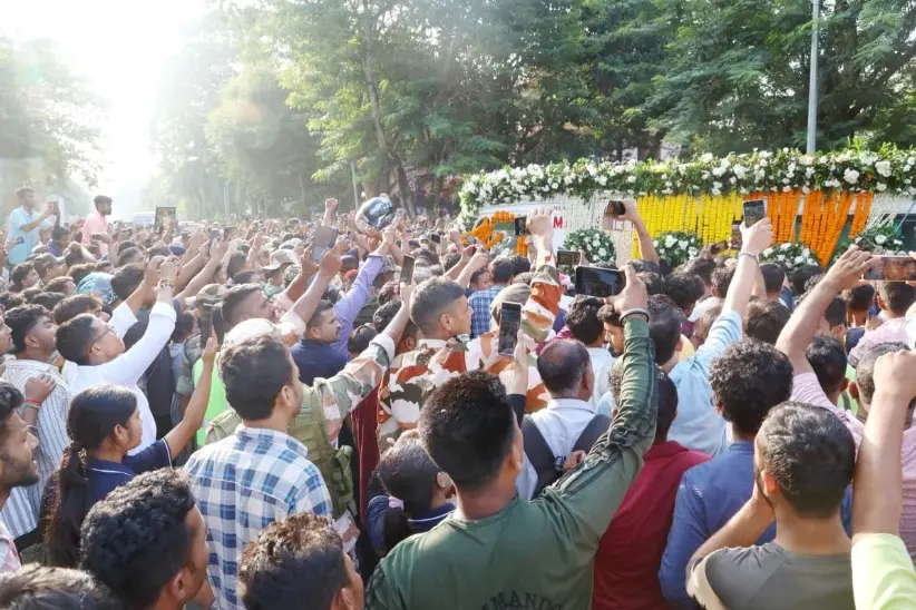 Body of Zubeen arrives; Fans gather to pay last respects; festival organiser booked