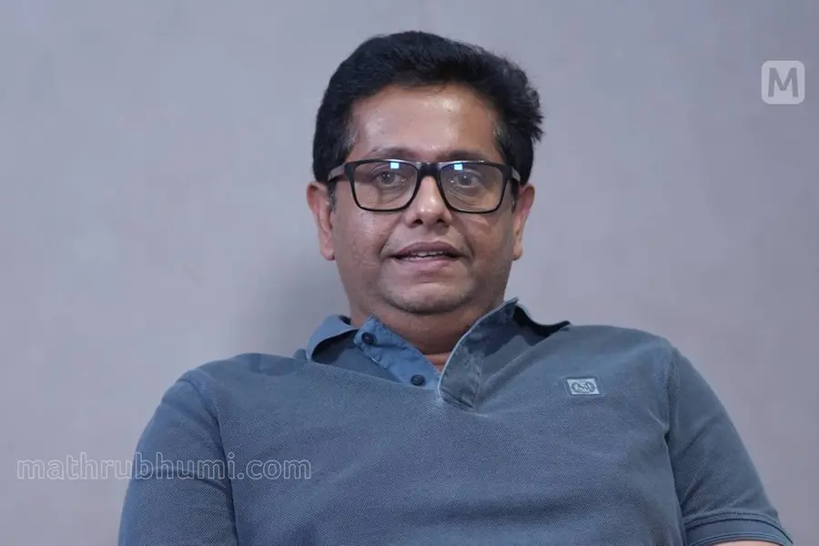 നല്ല വിഷയമെടുത്ത് നന്നായി ചെയ്തു, അതാണീ വിജയത്തിന് കാരണം; 'ലോക'യെ അഭിനന്ദിച്ച് ജീത്തു ജോസഫ്