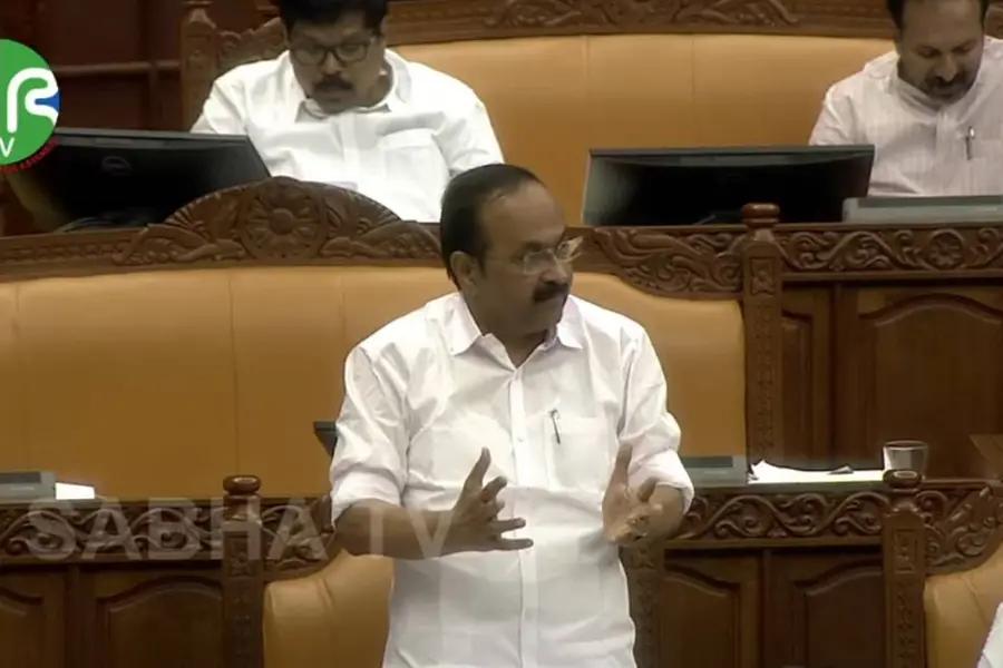 ഇടയ്ക്കിടയ്ക്ക് വില കൂട്ടിയാല്‍ അതിന്‍റെ വിഷമത്തില്‍ നാലാമതൊരു പെഗ് കൂടി കഴിക്കും- വി.ഡി.സതീശന്‍
